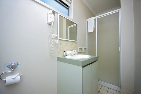 Discovery Parks - Woodman Point - Getaway Accommodation 6