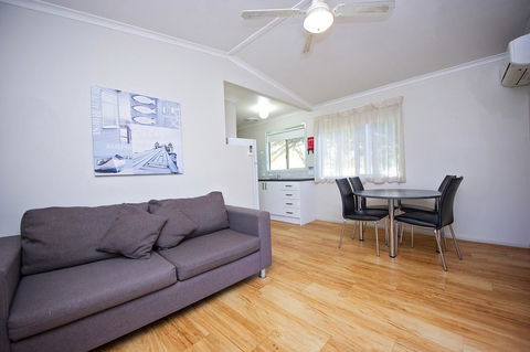 Discovery Parks - Woodman Point - Getaway Accommodation 24