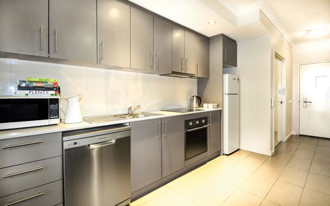 Airport Apartments By Vetroblu - Getaway Accommodation 1