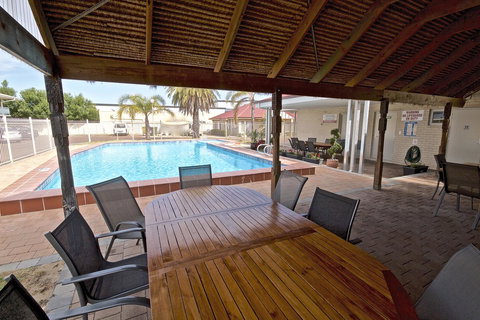 Bunbury Motel And Apartments - Getaway Accommodation 4