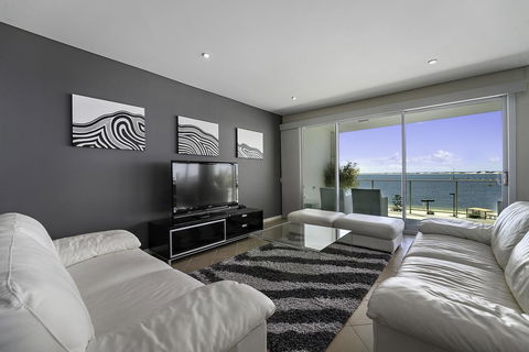 Luxury Suite Bunbury - Getaway Accommodation 3