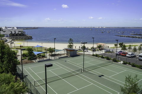 Luxury Suite Bunbury - Getaway Accommodation 1