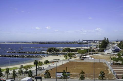 Luxury Suite Bunbury - Getaway Accommodation 22