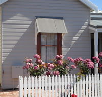 Bluebird Cottage - Getaway Accommodation