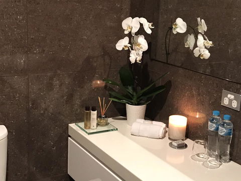 Amare Beachside Luxury - Getaway Accommodation 7