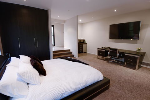 Amare Beachside Luxury - Getaway Accommodation 11