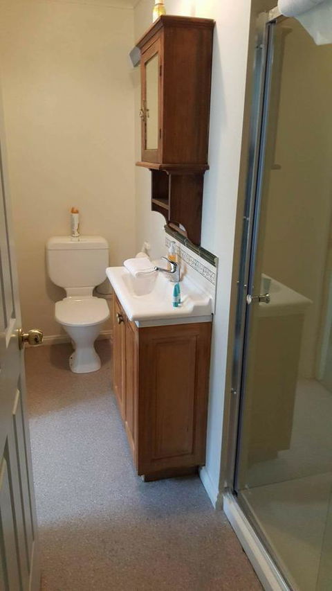 City Townhouse Walking Distance To City - Getaway Accommodation 10