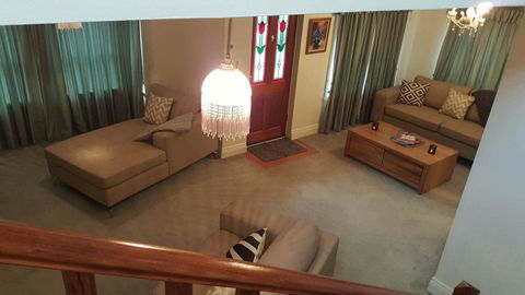 City Townhouse Walking Distance To City - Getaway Accommodation 8