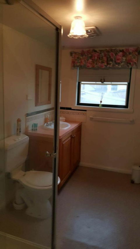 City Townhouse Walking Distance To City - Getaway Accommodation 4