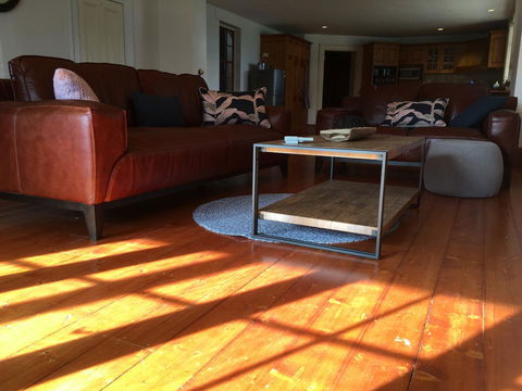 CLAYFIELD HOMESTEAD - Rustic Country Accommodation - Getaway Accommodation 3
