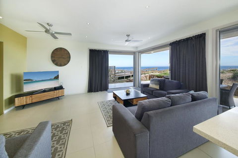 Ocean Ave 1/21 - Anna Bay - Getaway Accommodation 1