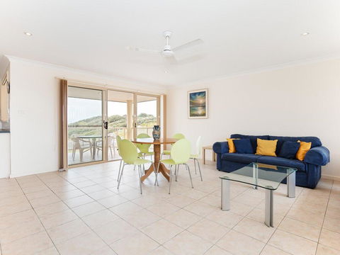 Ocean View Anna Bay', 23 Ocean Avenue - Getaway Accommodation 2