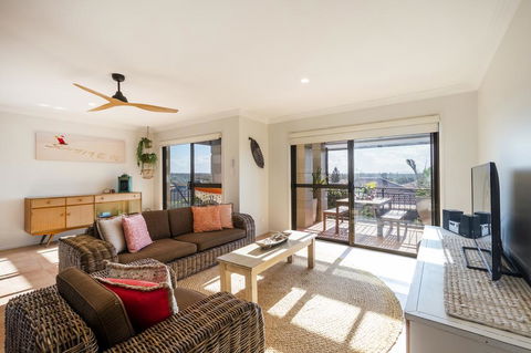 Oceanside - Getaway Accommodation 0