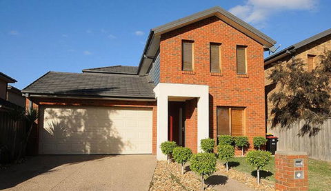 Pampas Grass Homestay A - Getaway Accommodation 0