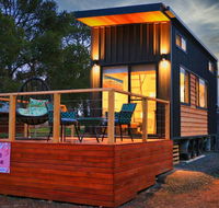 Pink Lake Tiny House - Getaway Accommodation
