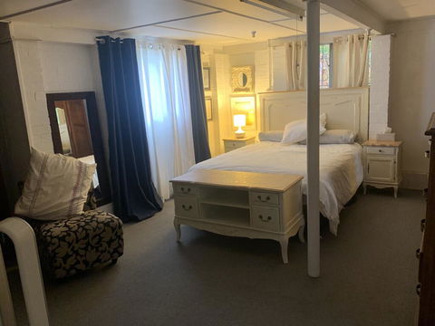 Private Room Downstairs Area - Getaway Accommodation 0