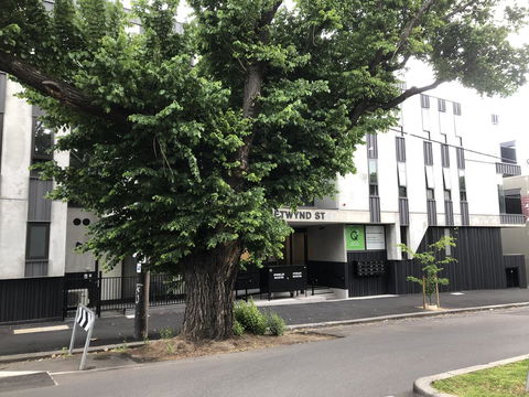 Q Squared Serviced Apartments - Getaway Accommodation 1
