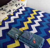 Quiet Sunny Relaxed Home Close to Theme Parks - Getaway Accommodation