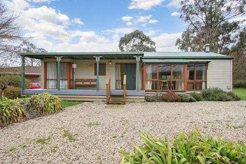 R & R In Bright - Short Walk To Town - Getaway Accommodation 2