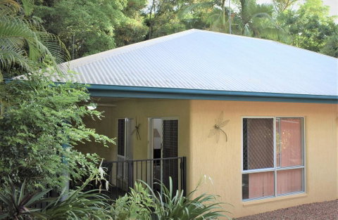 Rainforest Cottage Cairns - Getaway Accommodation 3