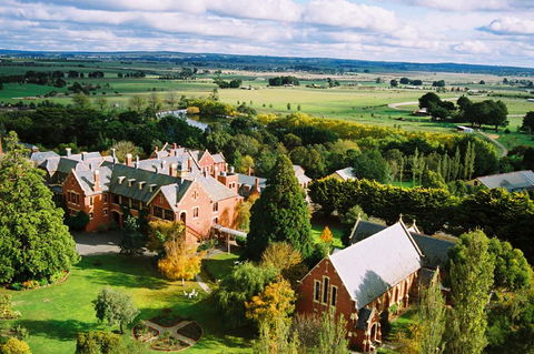 Ramada Resort By Wyndham Ballarat - Getaway Accommodation 0
