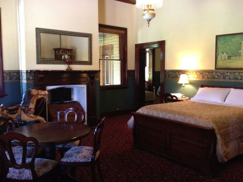 Ranelagh House - Getaway Accommodation 2
