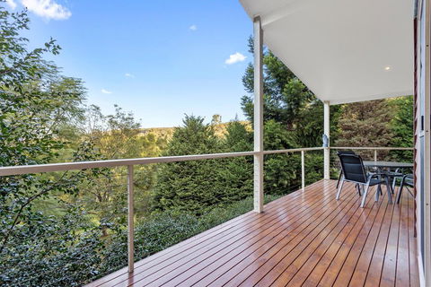 Ravensbourne Escape- Kookaburra Kottage - Getaway Accommodation 1