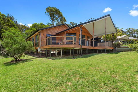 Ravensbourne Escape- Rose Alyce - Getaway Accommodation 0