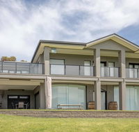 River Devine - Getaway Accommodation