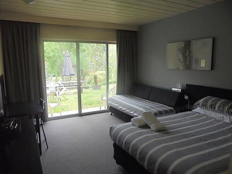 Riverbank Park MOTEL - Getaway Accommodation 3
