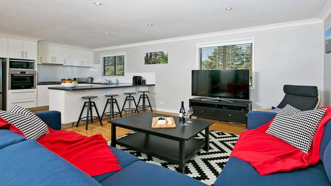 Rosella House Robertson - A Tranquil Highlands Escape - Getaway Accommodation 1