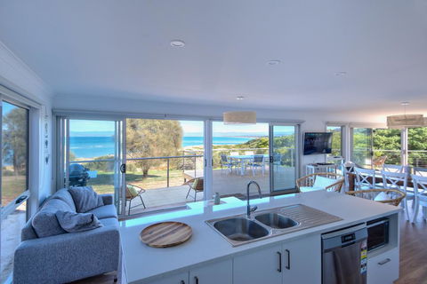 Sandbar Beach House - Getaway Accommodation 1