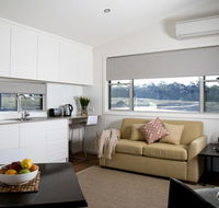 Savannah Cabins Taronga Western Plains Zoo - Getaway Accommodation