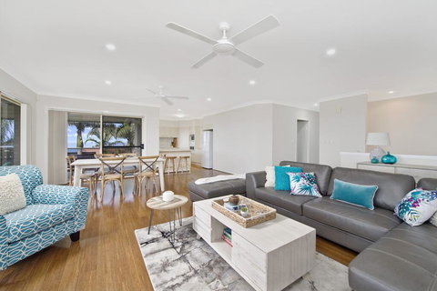 SEAVIEW DREAM - Bonny Hills - Getaway Accommodation 2