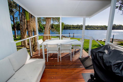 Solitary Islands Resort - Getaway Accommodation 2