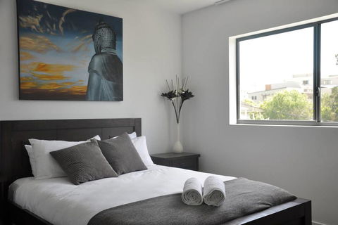 Spacious 2 Bed 2 Bath Unit - LUMA APARTMENTS - Getaway Accommodation 0