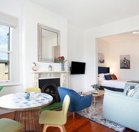 Spacious Studio With Balcony in Inner-City Glebe - Getaway Accommodation