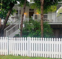 Stranded in Oz Stay in Relaxing Environment FREE WIFI NETFLIX POOL AIR CON - Getaway Accommodation