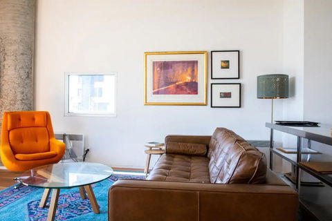 Stylish Warehouse Convert 2 Bedroom Apartment - Getaway Accommodation 0