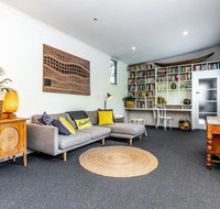 SUNSET BEACH SHACK on SURF - Getaway Accommodation
