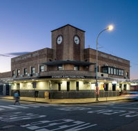 Sydney Junction Hotel - Getaway Accommodation