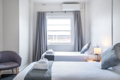 Sydney Junction Hotel - Getaway Accommodation 1