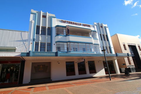 Tattersalls Hotel - Getaway Accommodation 0