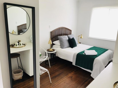 Tea Gardens Hotel - Getaway Accommodation 2