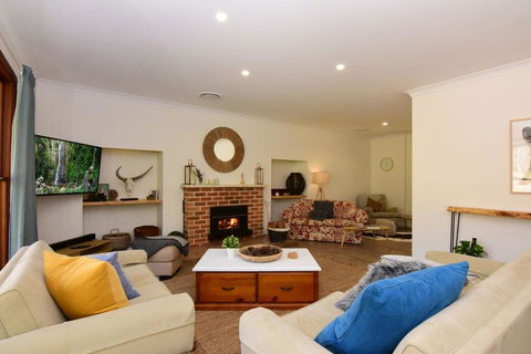 The Ambers - Comfortable Family Getaway! - Getaway Accommodation 3