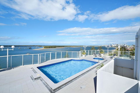 The Atrium Resort - Getaway Accommodation 2