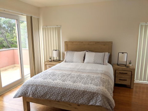 The Beach House - Getaway Accommodation 2
