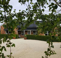 Hazelcreek Cottages - Getaway Accommodation