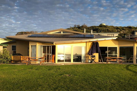 Arthur Riverfront And Sea Lodge Downstream - Getaway Accommodation 20
