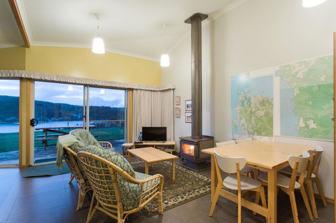 Arthur Riverfront And Sea Lodge Downstream - Getaway Accommodation 5
